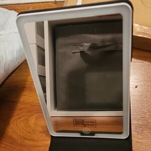 LED Lighted Vanity Mirror - White